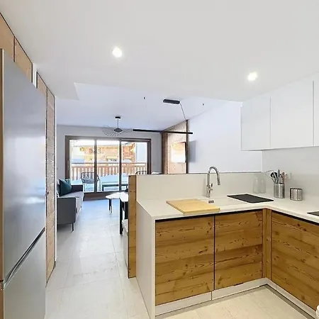 Large New Duplex, 10 People Mountain View & Terrace アパート *