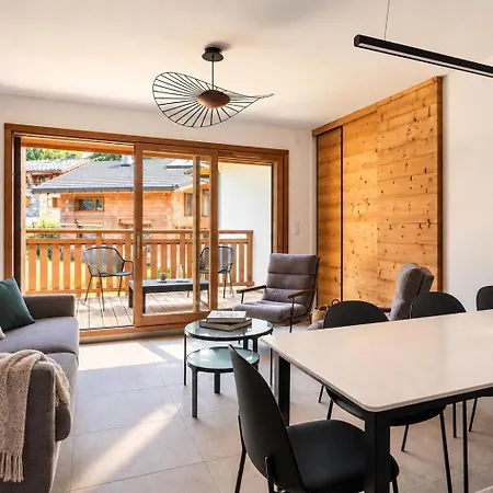 Large New Duplex, 10 People Mountain View & Terrace